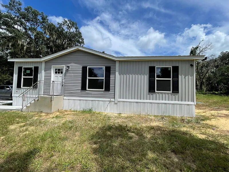 3 bed, 2.0 bath, 1053 sqft, $1,750 — Photo 1