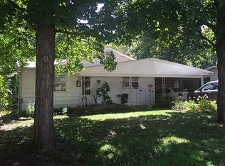 515 S 13th St, Rogers, AR 72758