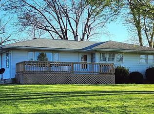 9262 Camden Rd, Camden, IL 62319