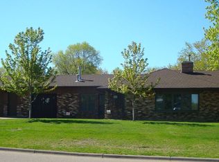 510 Cheri Ln NE, Fridley, MN 55421