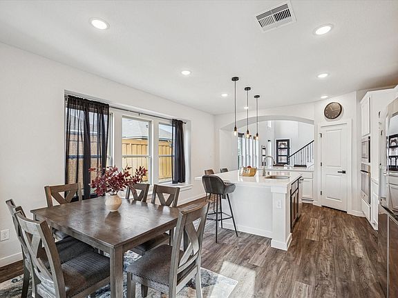 4th image of 7933 Spring Run Dr