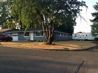 8 Revilot Ct, Molalla, OR 97038