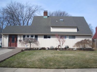 14 Deer Lane, Wantagh, NY, 11793