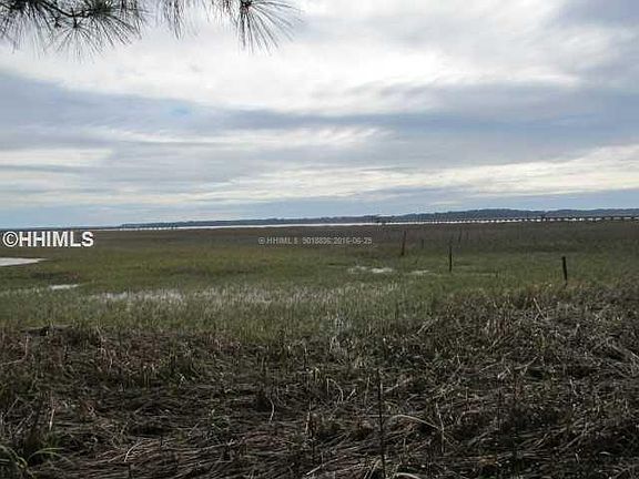 4th image of 6 Pine Island Rd