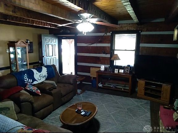 4th image of 6839 N Main St