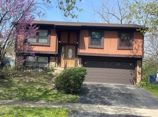 122 Deerpath Rd, Matteson, IL 60443