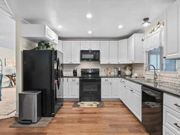 94 Scott Ct, Folsom, CA 95630