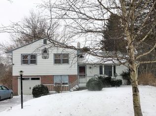 420 Twist Run Rd, Endwell, NY 13760