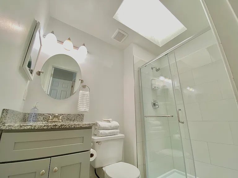 5530 Campus Dr — Photo 4