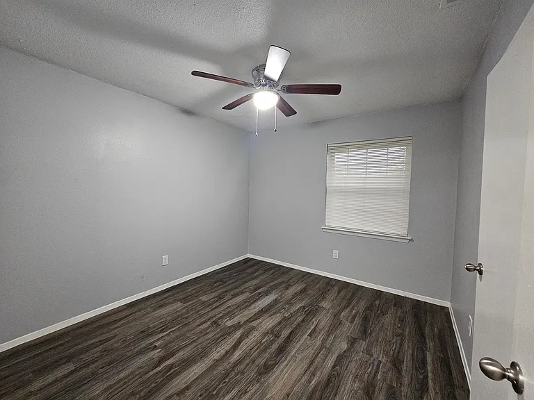 15139 Marsha Dr — Photo 13