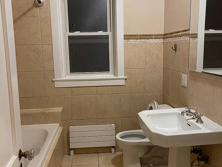 Main bathroom