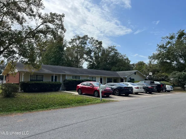 261 Reinike Rd, Long Beach, MS 39560