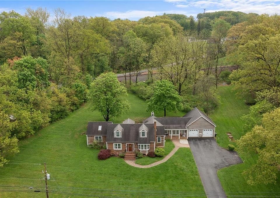 4236 Huckleberry Rd S, Allentown, PA 18104 Zillow