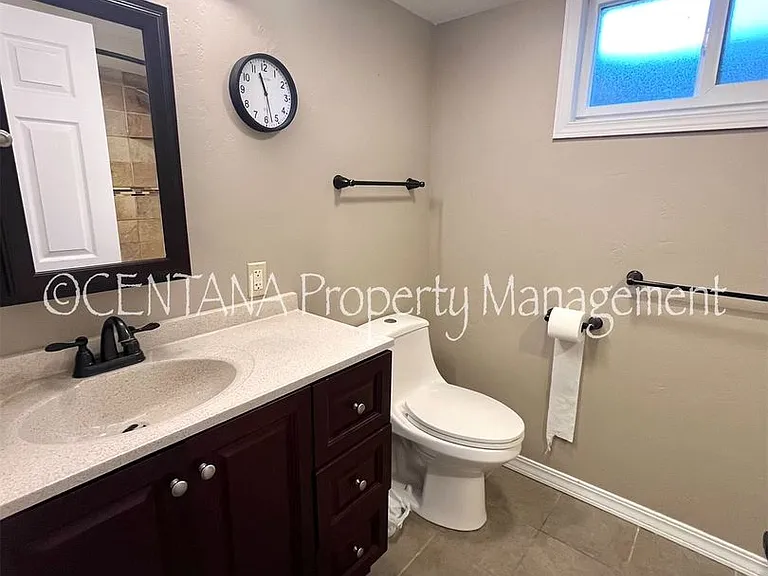 3410 Saint Ann St — Photo 16