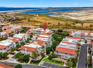 19239 Meadowood Cir, Huntington Beach, CA 92648