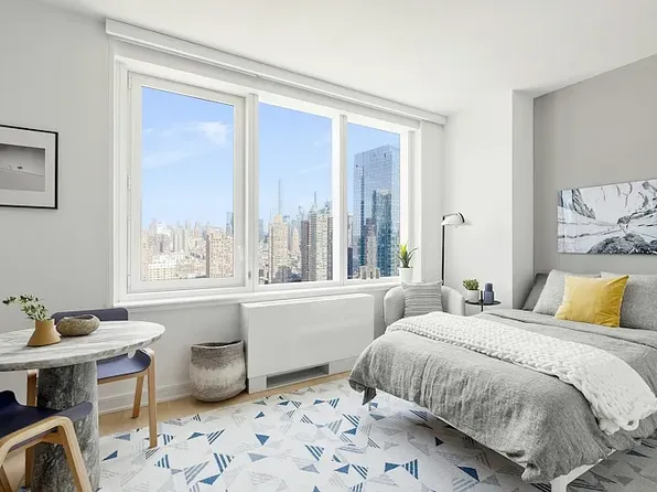 555 W 38th St, New York, NY