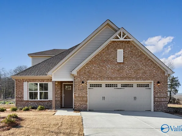 9502 Hampton Oak Dr SE, Owens Cross Roads, AL 35763