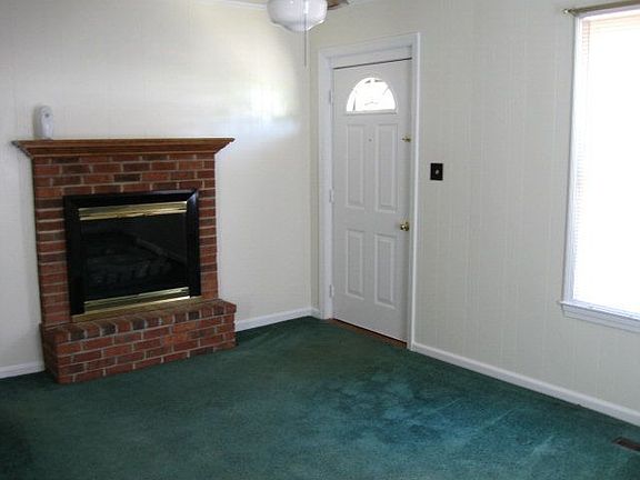 3rd image of 1523 Rivermont Hts