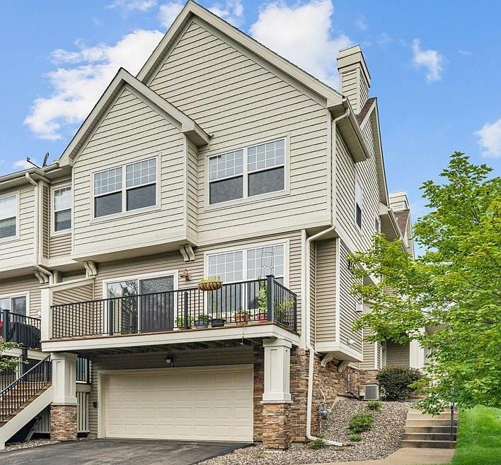 1st image of 2429 121st Cir NE Unit G
