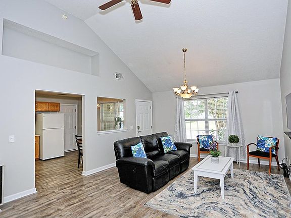 Open concept; light and bright