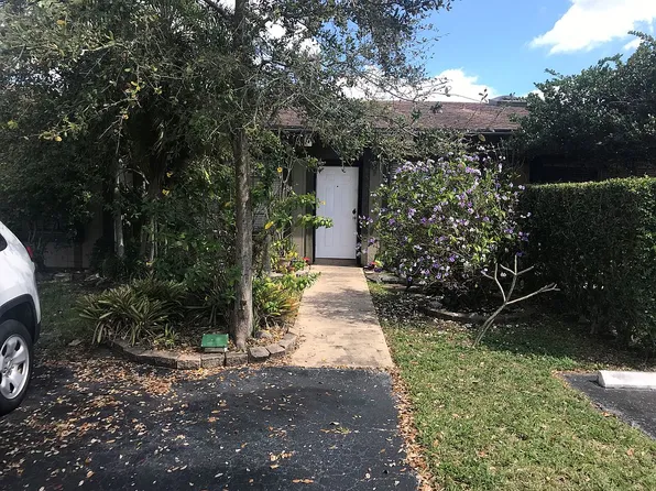 13512 SW 102nd Ln, Miami, FL 33186
