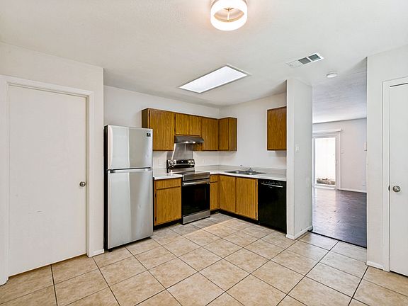 4th image of 6819 Eden Grove Dr