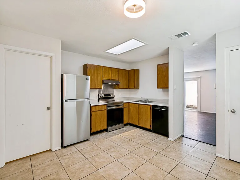 6819 Eden Grove Dr — Photo 5
