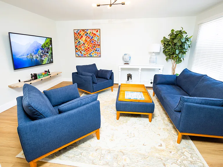 3 Locust Ln #2 — Photo 3