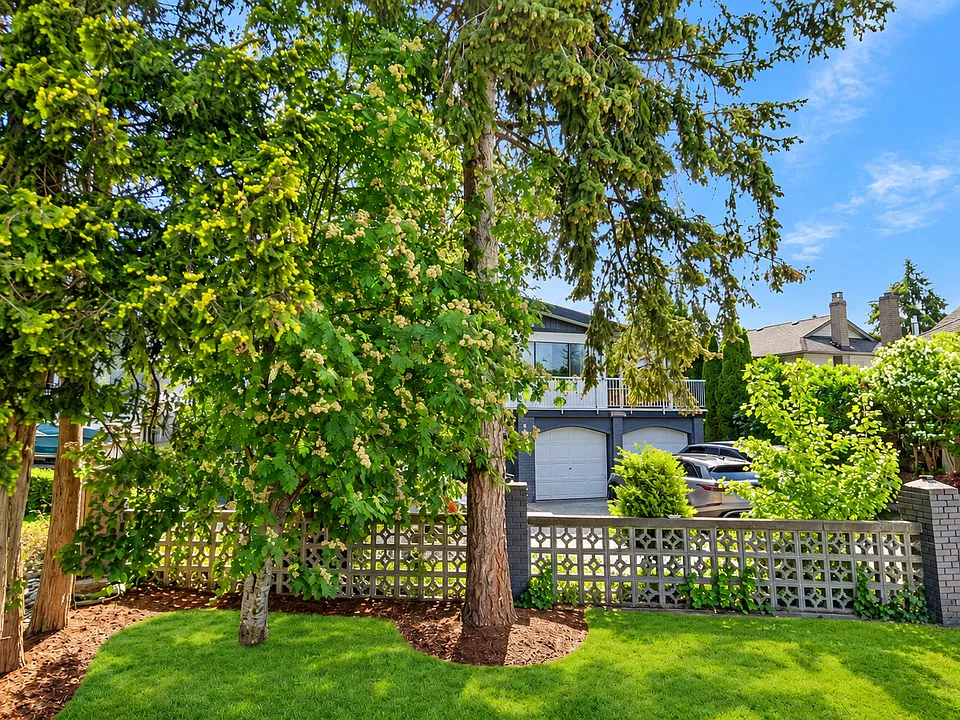 7951 Thormanby Cres #2919