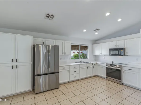 10547 W READE Avenue, Glendale, AZ 85307