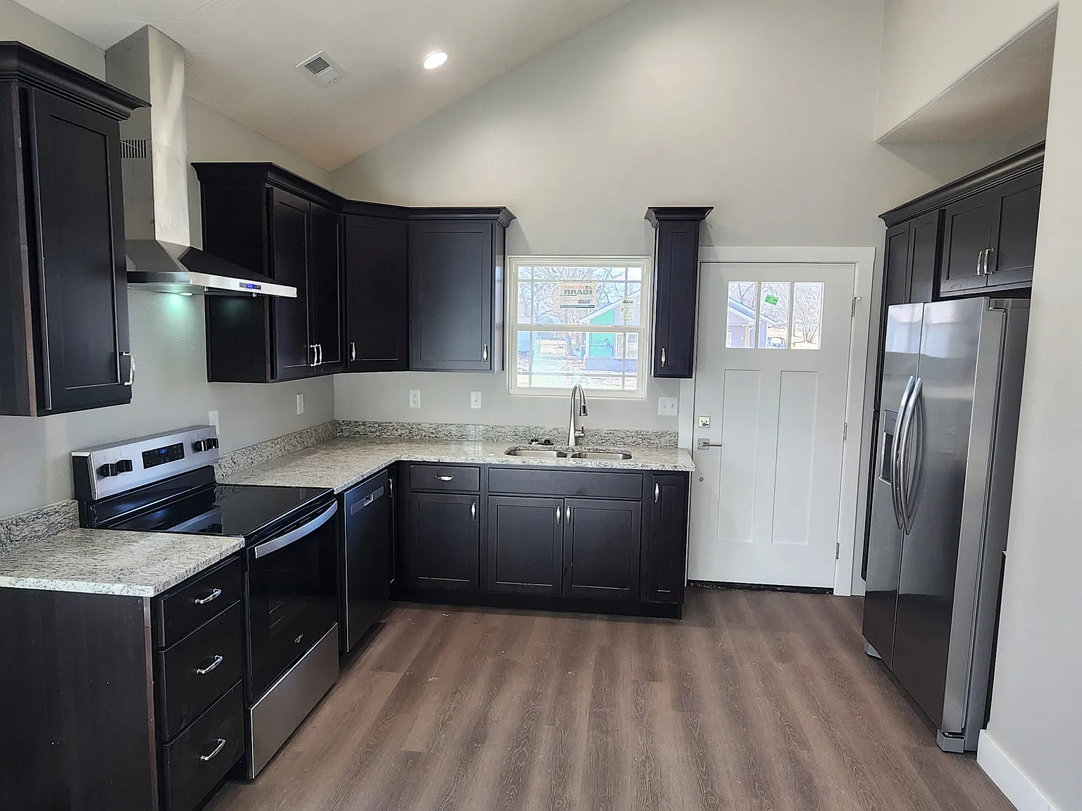 2 bed, 730 sqft, $995 — Photo 4
