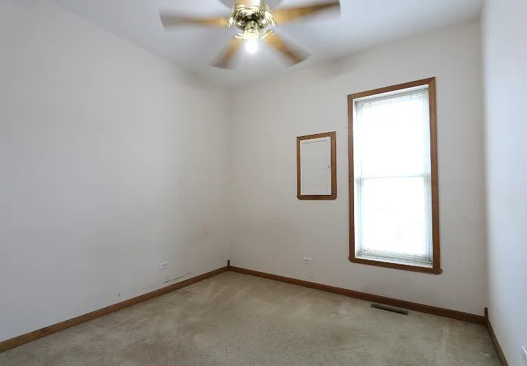1257 W Flournoy St #2R — Photo 15