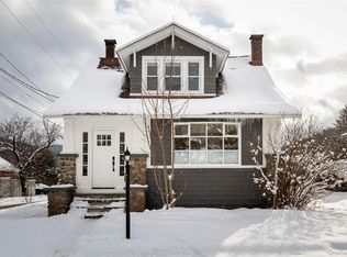 10 Fred Hessinger Rd, Callicoon Center, NY 12724