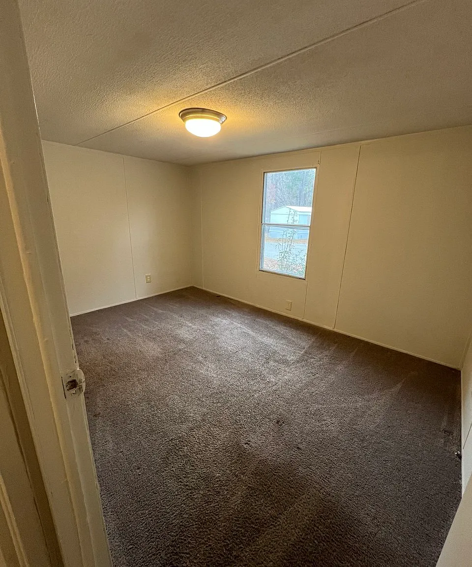 705 Gun Club Road - 3 — Photo 4
