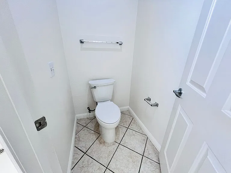 3047 Hickory Valley Rd — Photo 16