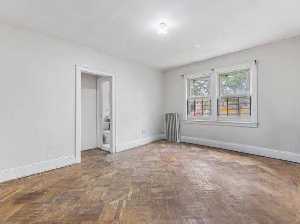 177-53 105th Avenue image 4 of 19