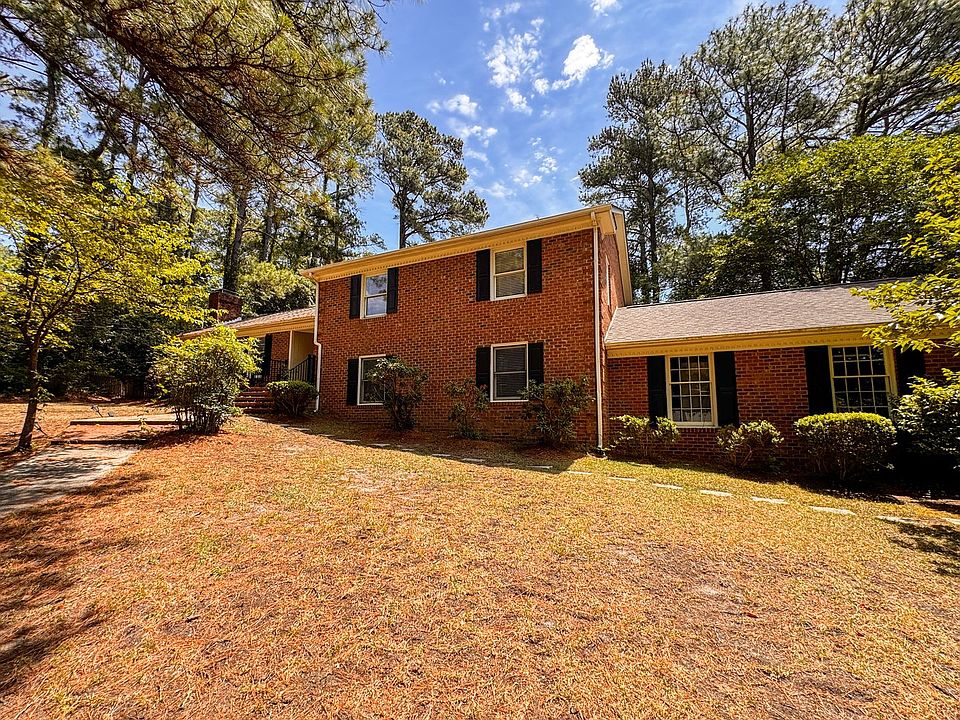 1st image of 2305 Mirror Lake Dr