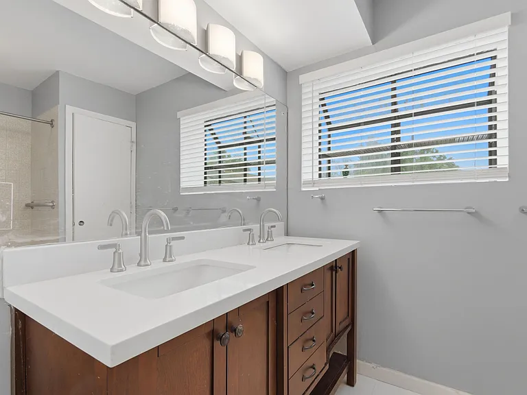 9976 Fairway Villas Ln — Photo 11