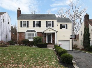 49 W Lawn Rd, Livingston, NJ 07039