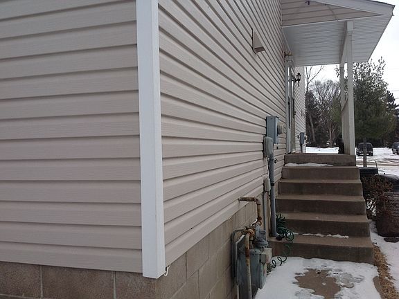 2nd image of 31015 Foster Ave