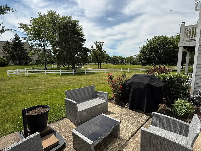 259 Doral Ct #6 — Photo 3