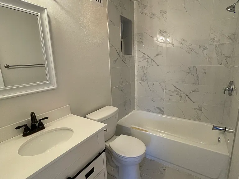 17124 Hillside Dr NE — Photo 6