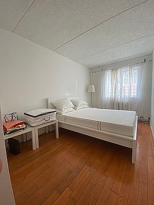 4th image of 33-55 13th St #1