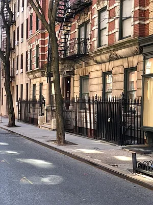 Rented by LJ Sloane Management | media 17