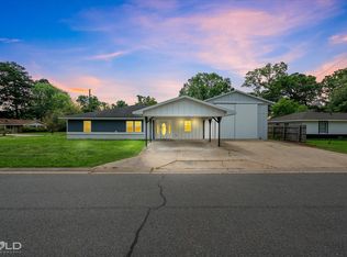 1001 Dale Dr, Benton, LA 71006