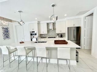 1135 3rd Ave S, Naples, FL 34102