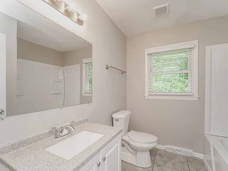 4944 Springview Rd — Photo 11