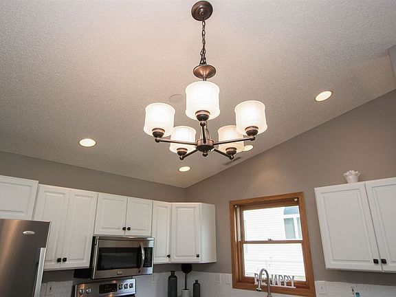 5th image of 543 Sugar Creek Ln
