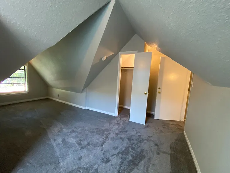 2830 San Gabriel Street — Photo 32