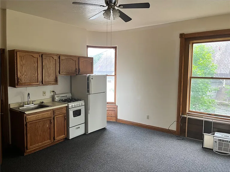 510 N Main St #13 — Photo 7